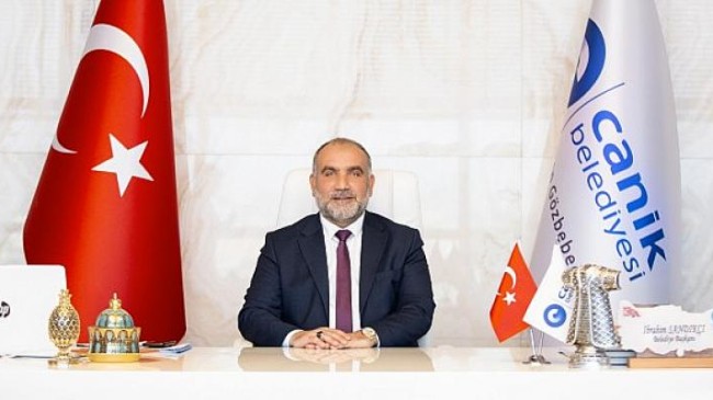 Canik Belediye Başkanı İbrahim Sandıkçı, yeni yıl dolayısıyla bir mesaj yayımladı.