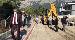 Başkan Topaloğlu, Göynük Mahallesindeki Yol Yapım Çalışmasını Denetledi