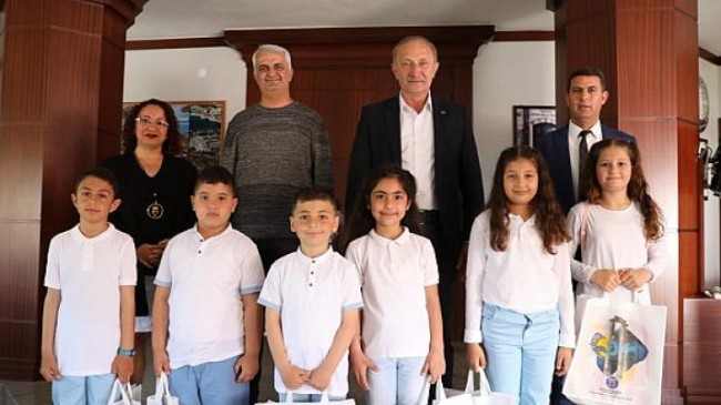 Didimli Miniklerden Başkan Atabay’a Sürpriz Ziyaret