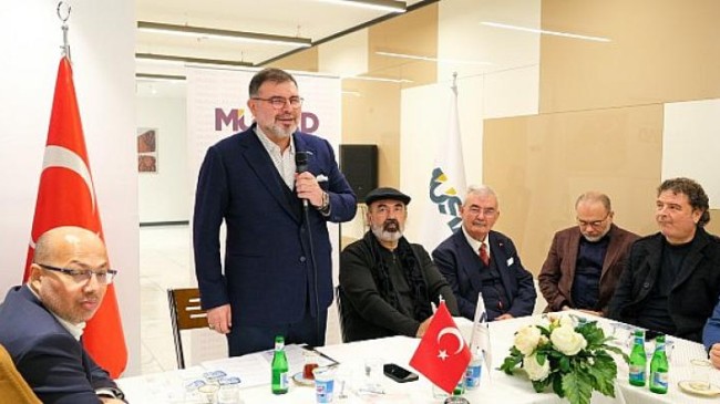 MÜSİAD Kurucu Genel Başkanı Erol Yarar MÜSİAD İzmir’e Konuk Oldu