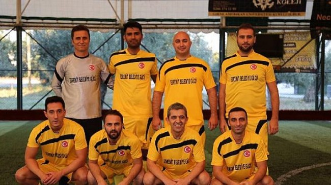 Edremit’te Cumhuriyet Kupası Turnuvası Başladı
