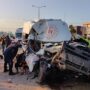 Bursa’da servis kamyona çarptı: 16 yaralı